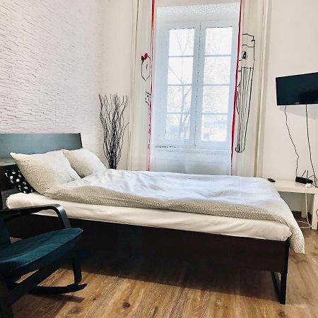 Apartament W Centrum :) Cracovia Exterior foto
