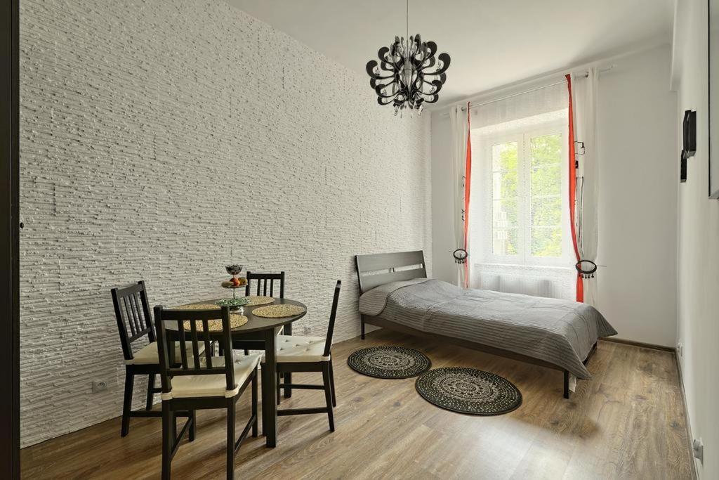 Apartament W Centrum :) Cracovia Exterior foto